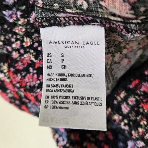 American Eagle Faux Wrap Balloon Sleeve Floral V-Neck Top S - Picture 6 of 8
